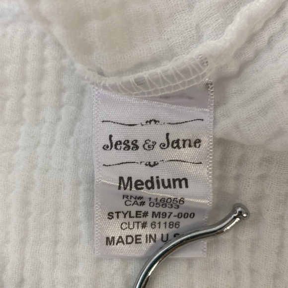 Jess & Jane Gauzy Cotton Top Boxy Medium - Picture 9 of 10